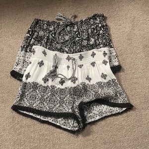 NOBO adjustable shorts//S//B&W Pattern